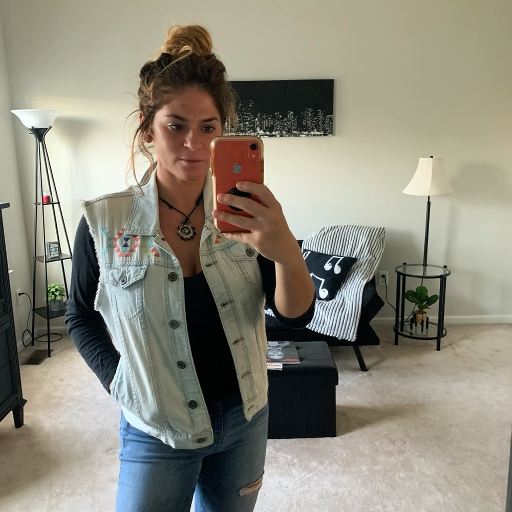 Bullhead Light Blue Denim Vest with Embroidered Accents